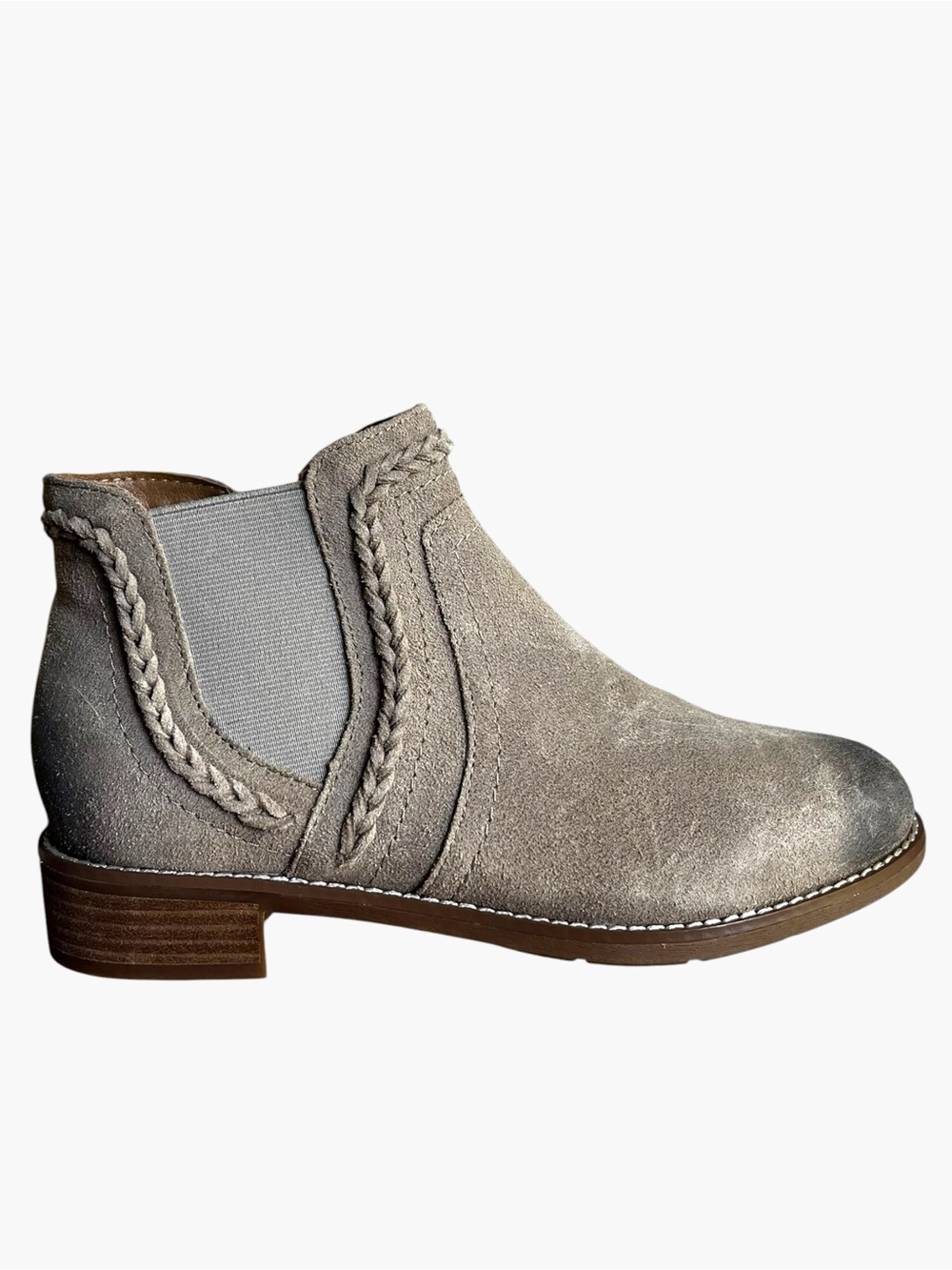 7 WIDE NWT Earth brand booties size 7 WIDE